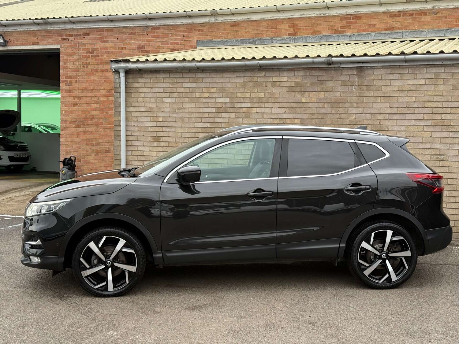 Used Nissan Qashqai 2018 for sale - 76089424: Photo 33