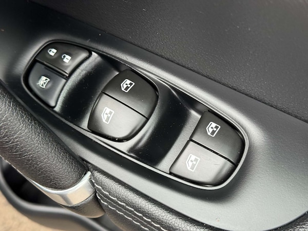 Used Nissan Qashqai 2018 for sale - 76089424: Photo 47