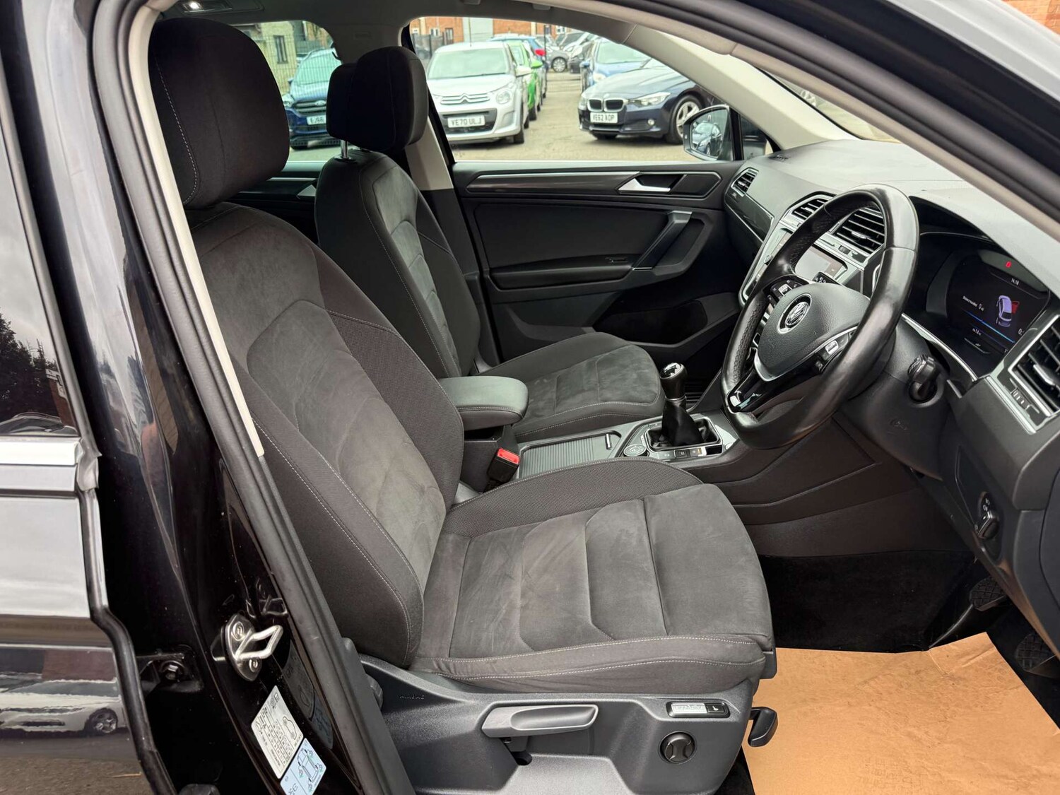 Used Volkswagen Tiguan 2017 for sale - 76028795: Photo 10