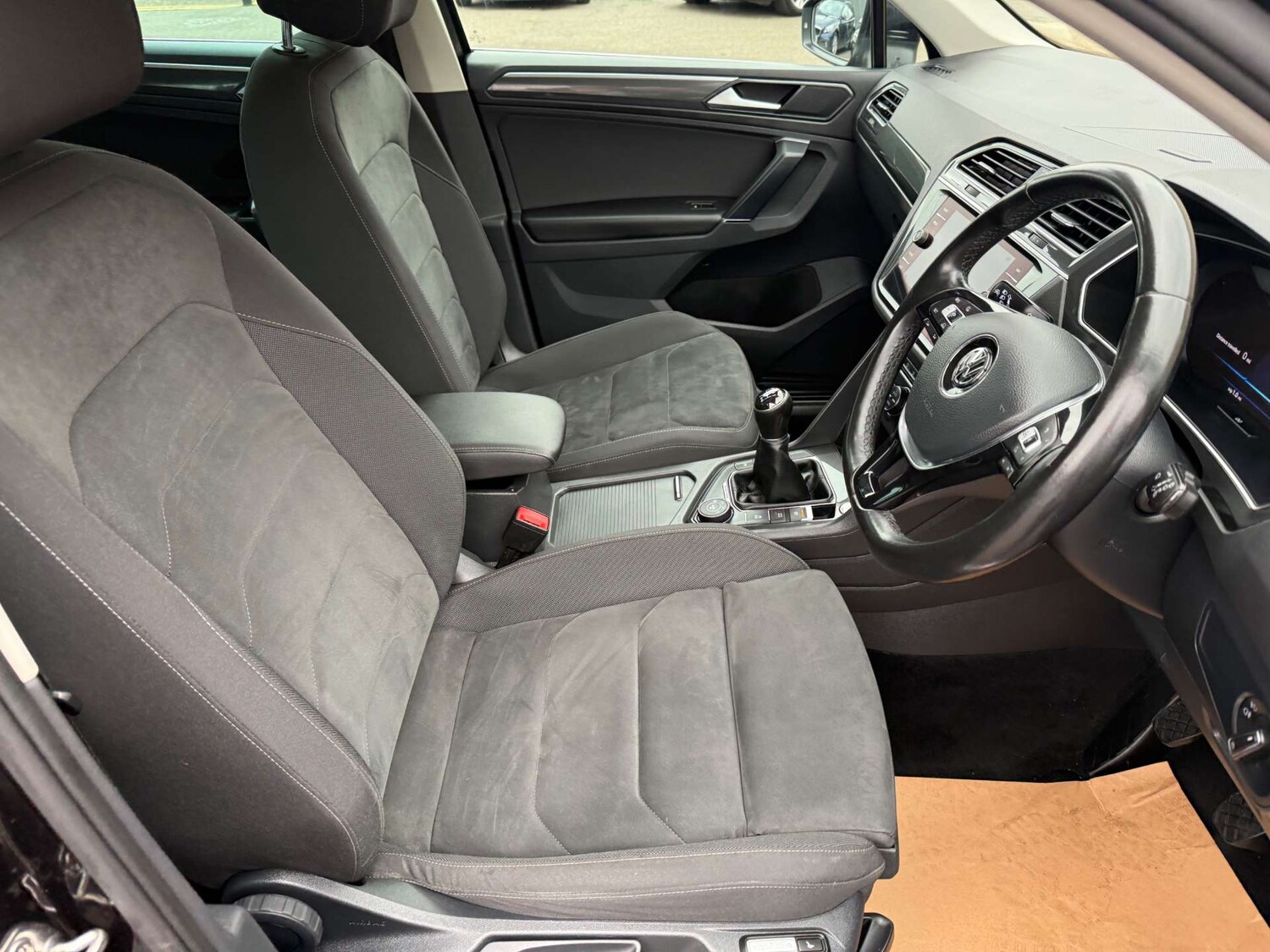 Used Volkswagen Tiguan 2017 for sale - 76028795: Photo 11