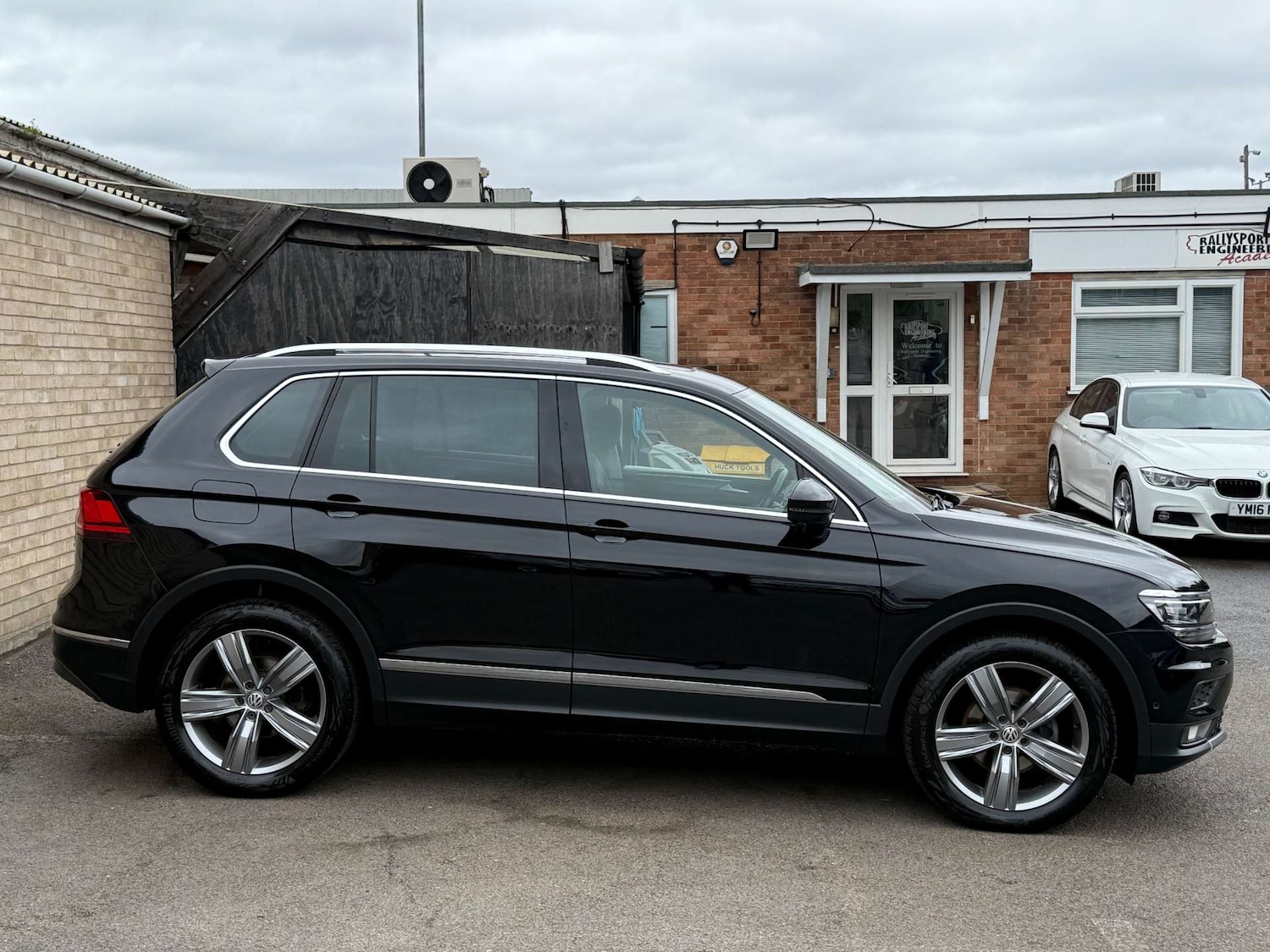 Used Volkswagen Tiguan 2017 for sale - 76028795: Photo 14
