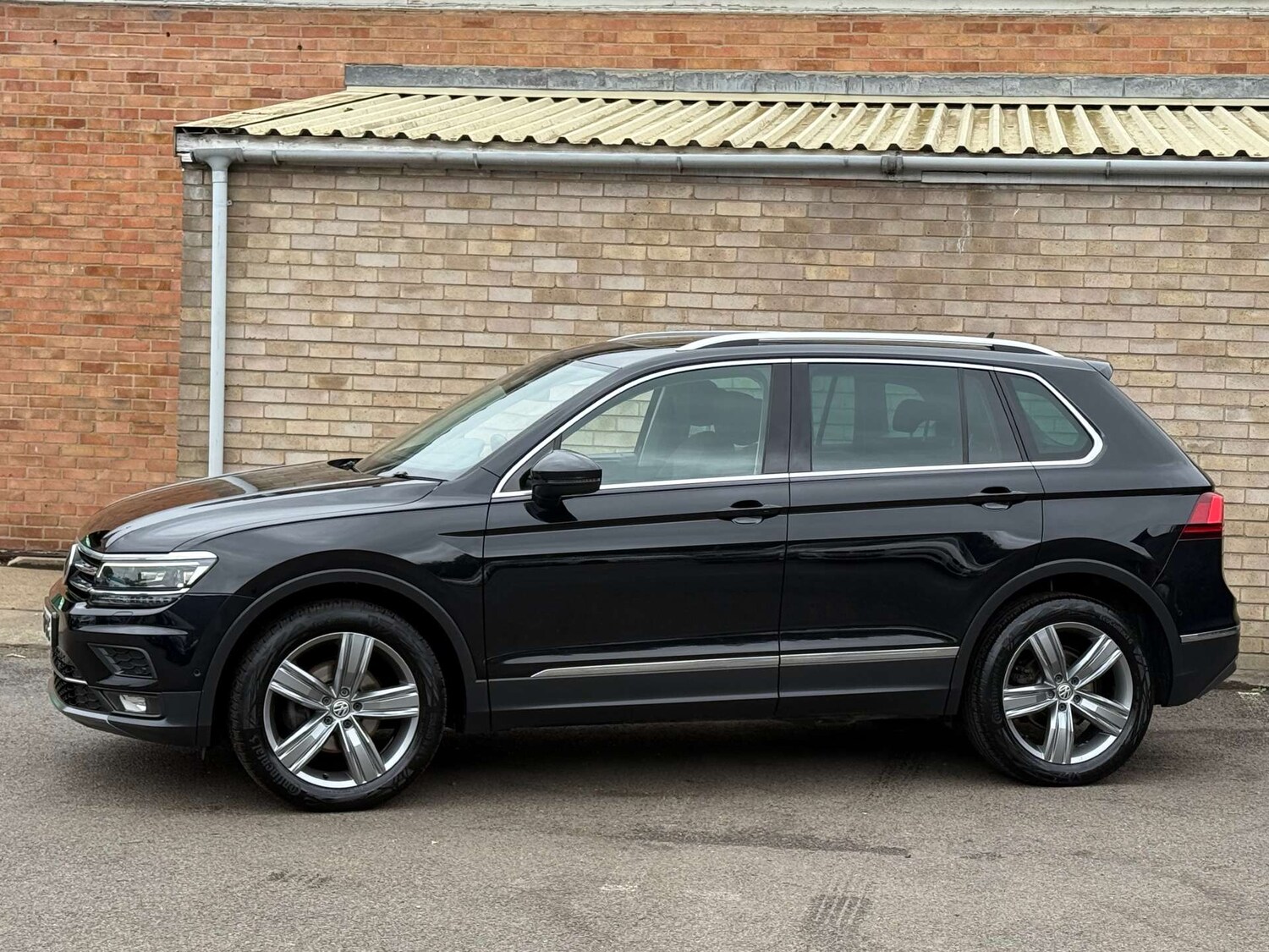 Used Volkswagen Tiguan 2017 for sale - 76028795: Photo 26