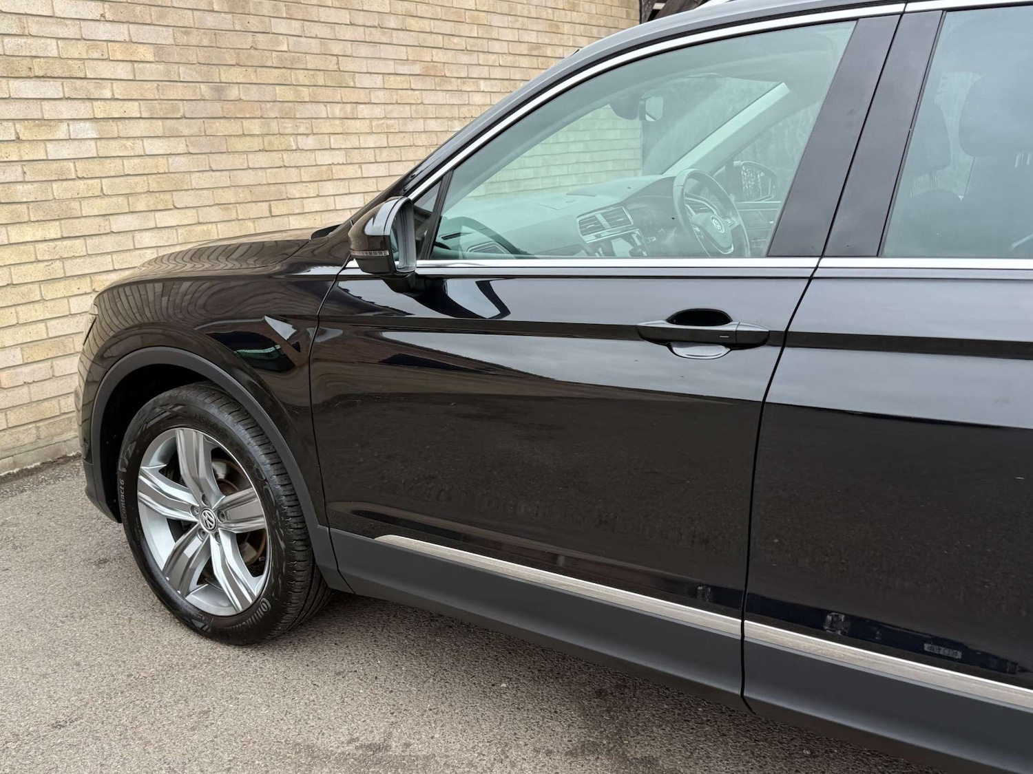 Used Volkswagen Tiguan 2017 for sale - 76028795: Photo 79