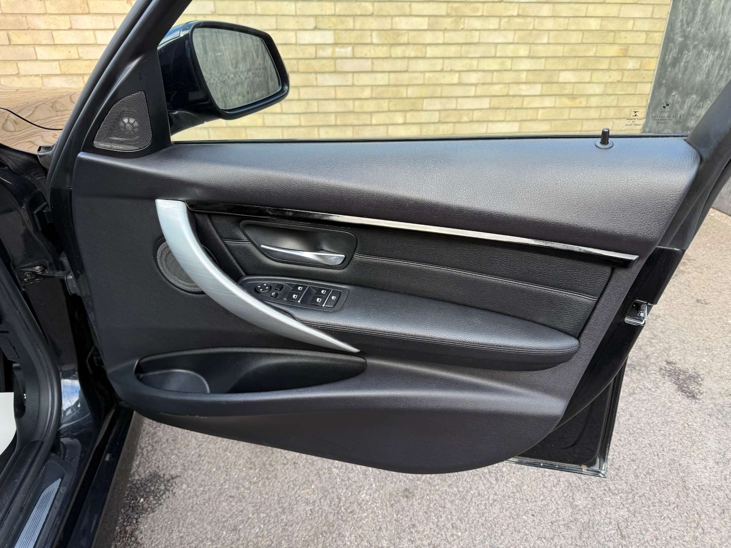 Used BMW 3 Series 2016 for sale - 77061760: Photo 41