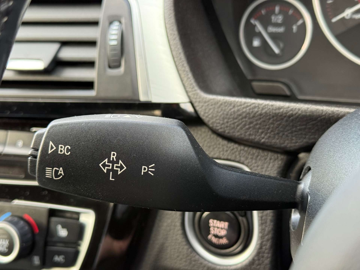 Used BMW 3 Series 2016 for sale - 77061760: Photo 47