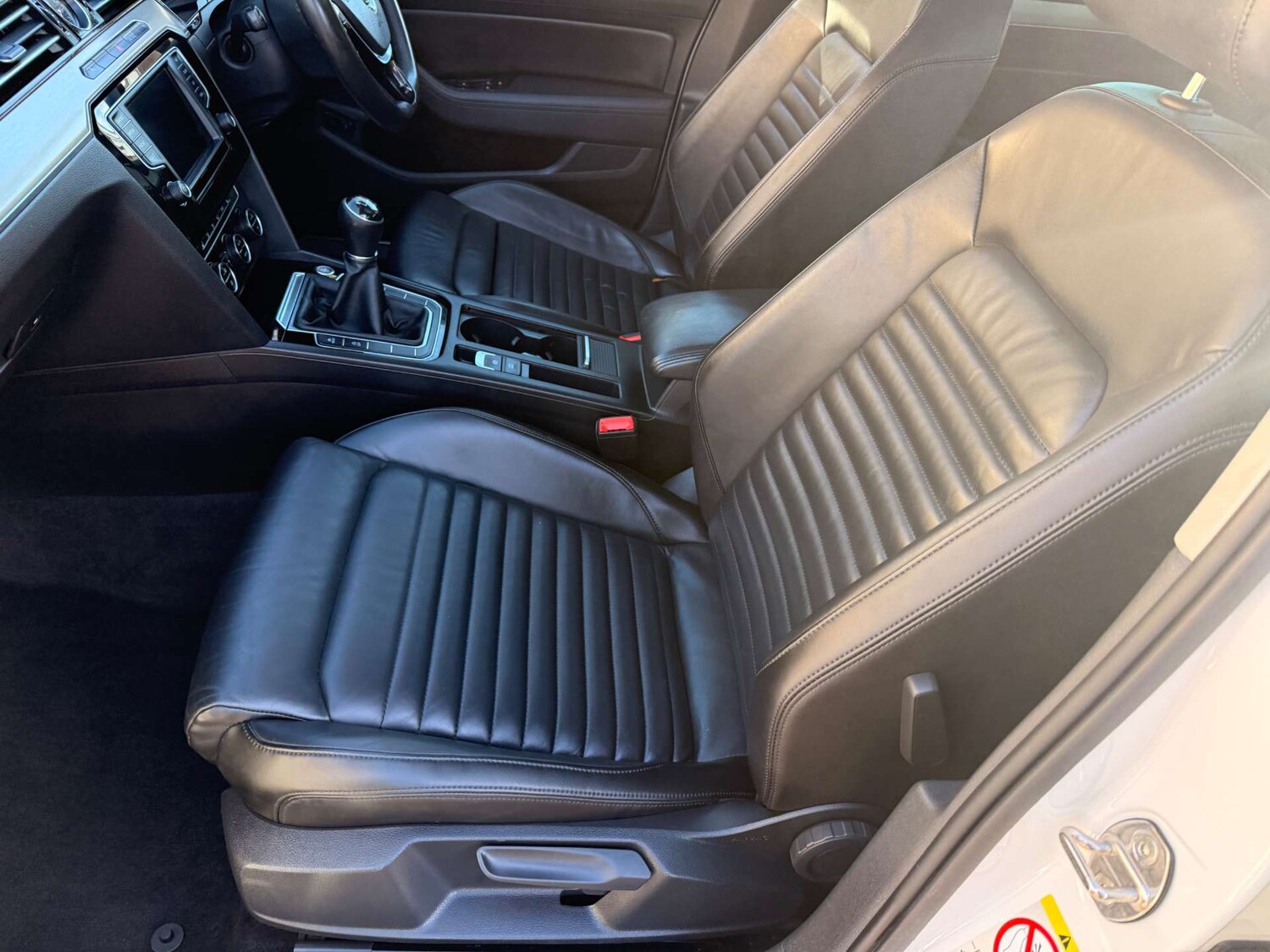 Used Volkswagen Passat 2017 for sale - 76385805: Photo 21