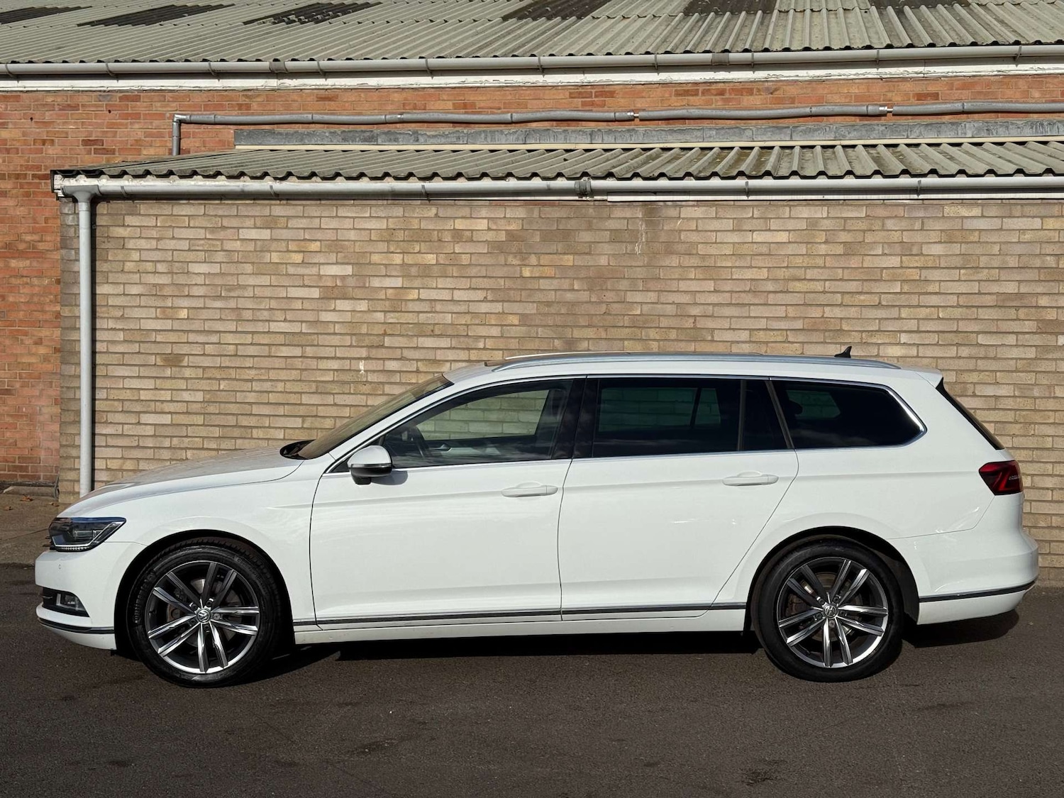 Used Volkswagen Passat 2017 for sale - 76385805: Photo 28