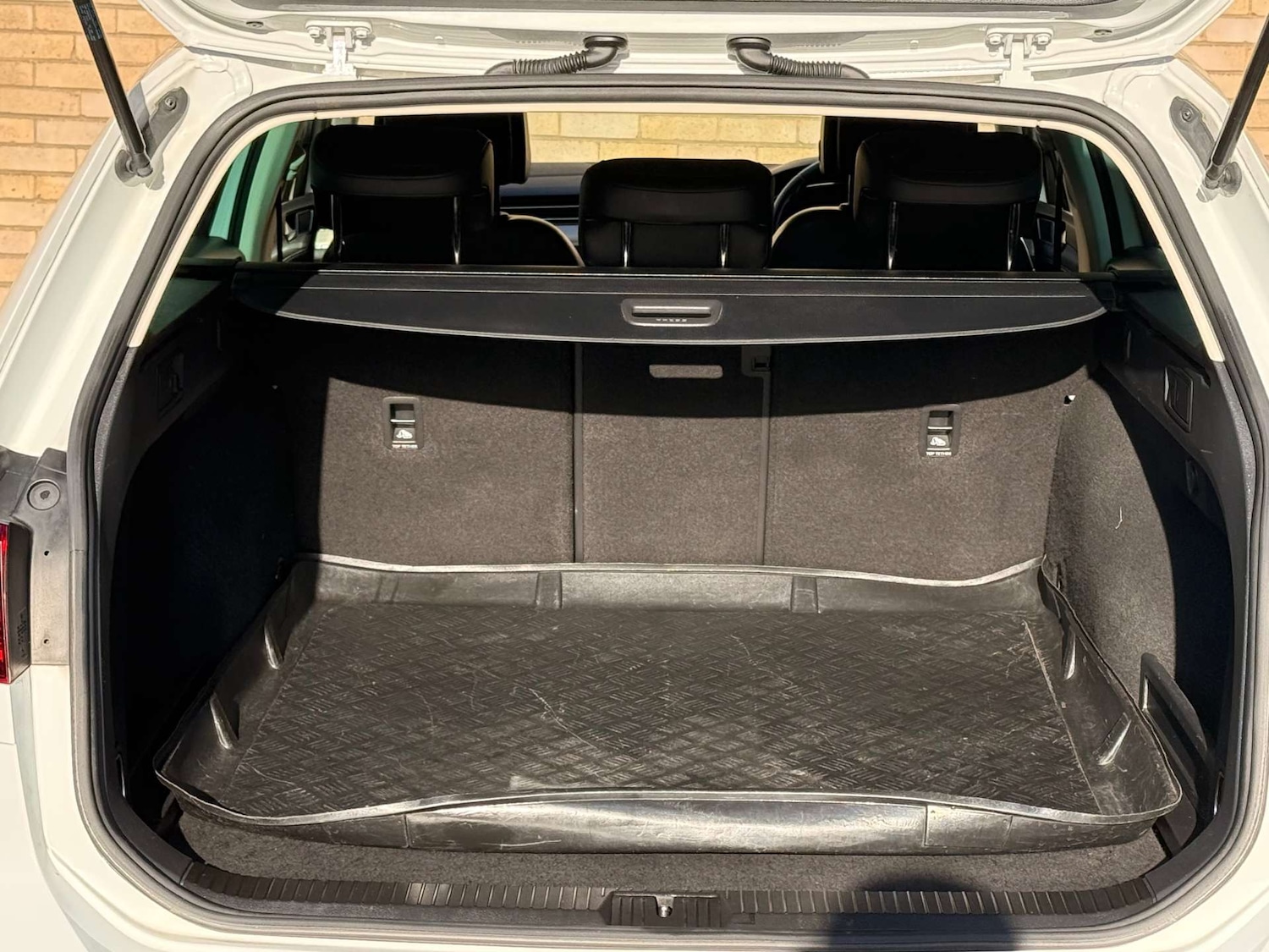 Used Volkswagen Passat 2017 for sale - 76385805: Photo 42