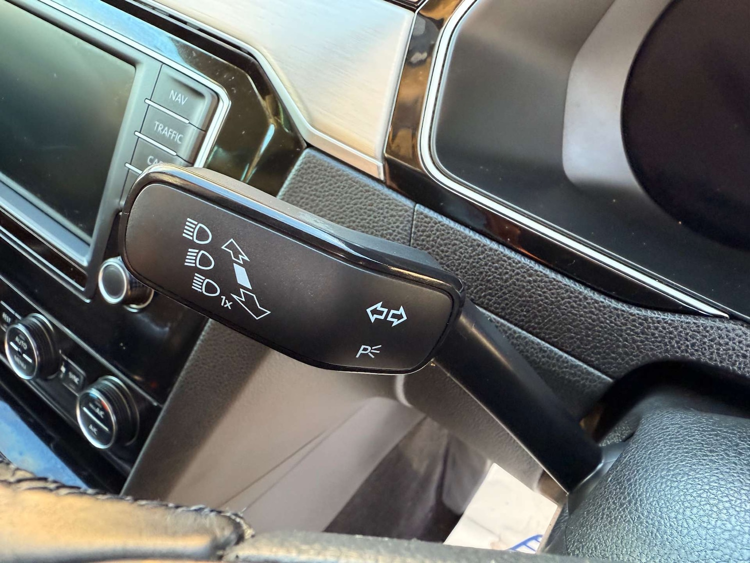 Used Volkswagen Passat 2017 for sale - 76385805: Photo 51