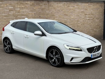 Used Volvo V40 2016 for sale - 75525637: Photo