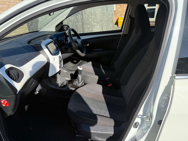 Used Peugeot 108 2014 for sale - 76184944: Photo 17