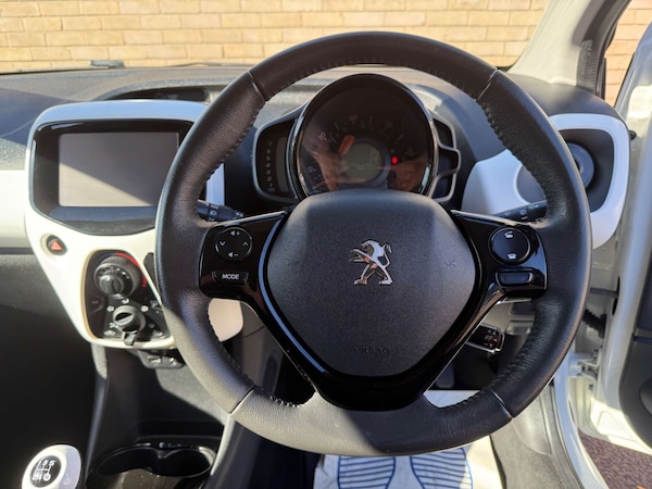 Used Peugeot 108 2014 for sale - 76184944: Photo 45