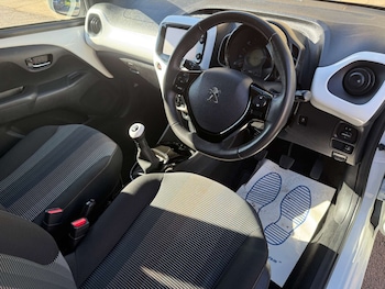 Used Peugeot 108 2014 for sale - 76184944: Photo 4