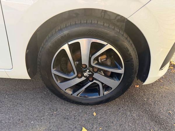 Used Peugeot 108 2014 for sale - 76184944: Photo 71