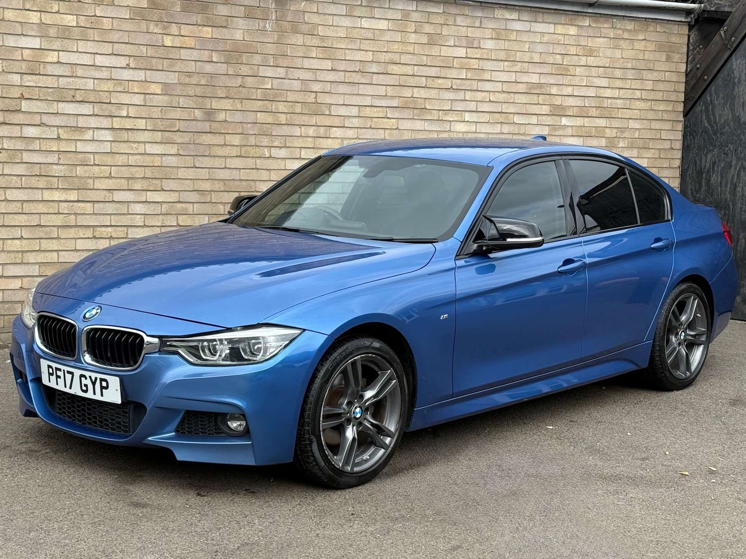 Used BMW 3 Series 2017 for sale - 76197209: Photo 1