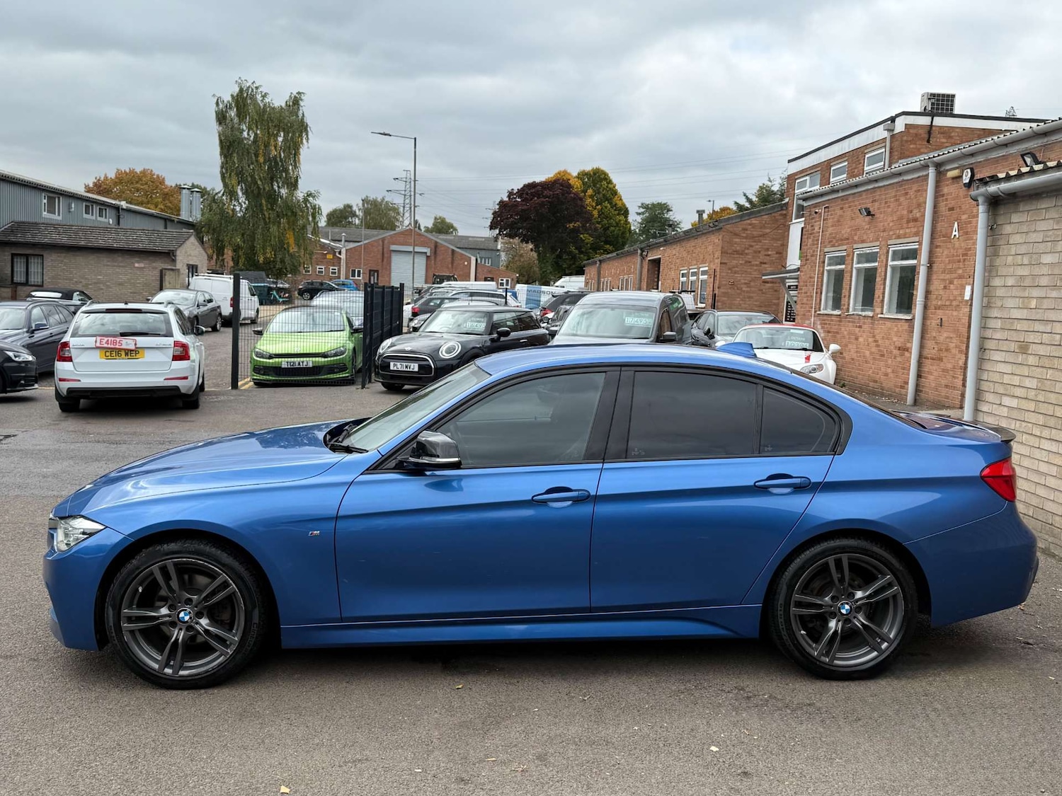 Used BMW 3 Series 2017 for sale - 76197209: Photo 15