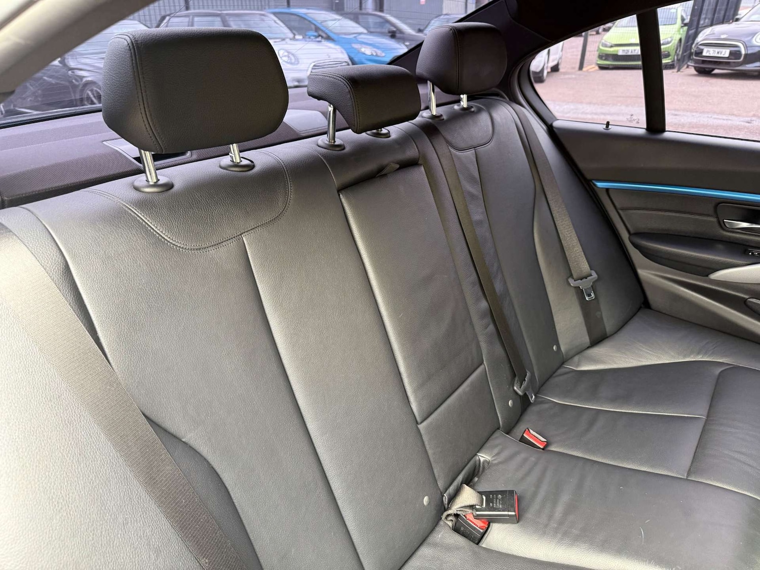 Used BMW 3 Series 2017 for sale - 76197209: Photo 32