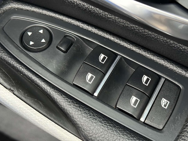 Used BMW 3 Series 2017 for sale - 76197209: Photo 45