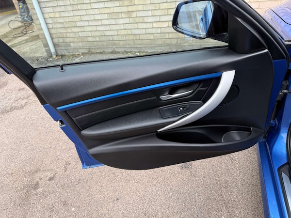 Used BMW 3 Series 2017 for sale - 76197209: Photo 63