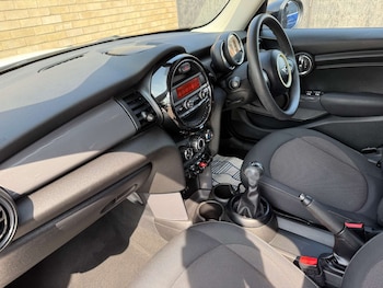 Used MINI Hatch 2016 for sale - 75628500: Photo