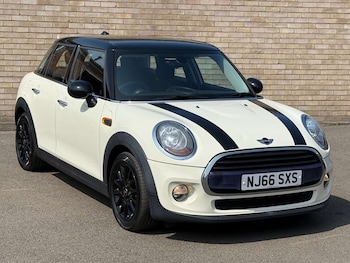 Used MINI Hatch 2016 for sale - 75628500: Photo