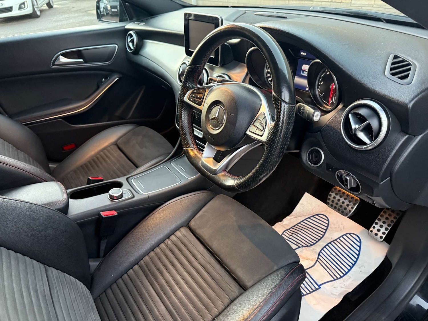 Used Mercedes-Benz CLA 2016 for sale - 76651382: Photo 6