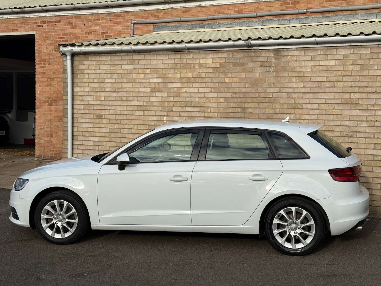 Used Audi A3 2014 for sale - 76385799: Photo 41