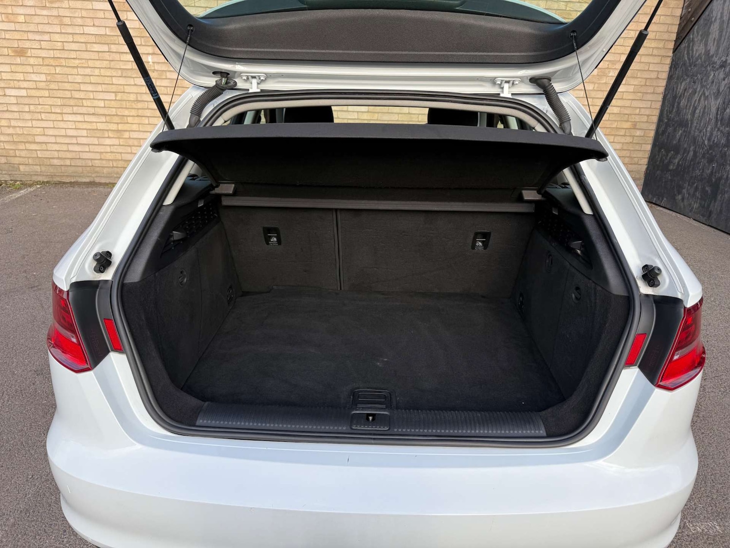 Used Audi A3 2014 for sale - 76385799: Photo 43