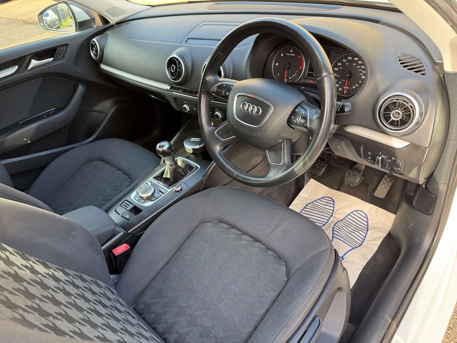 Used Audi A3 2014 for sale - 76385799: Photo 6