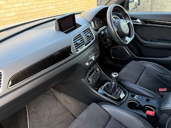 Used Audi Q3 2018 for sale - 77055556: Photo