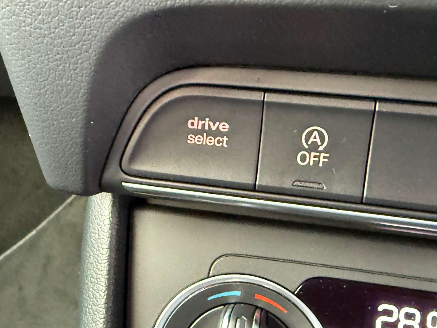 Used Audi Q3 2018 for sale - 77055556: Photo 63