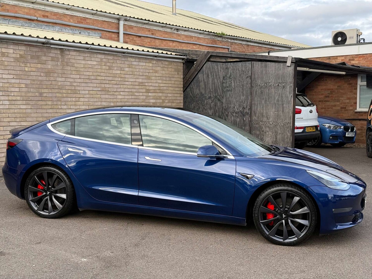Used Tesla Model 3 2020 for sale - 76197214: Photo 28