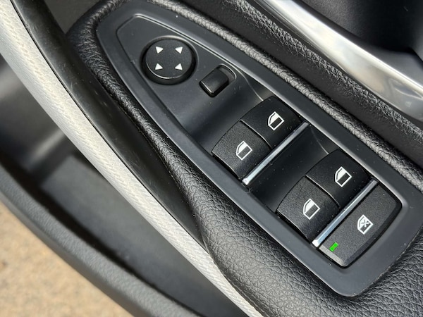 Used BMW 3 Series 2016 for sale - 75213456: Photo 44
