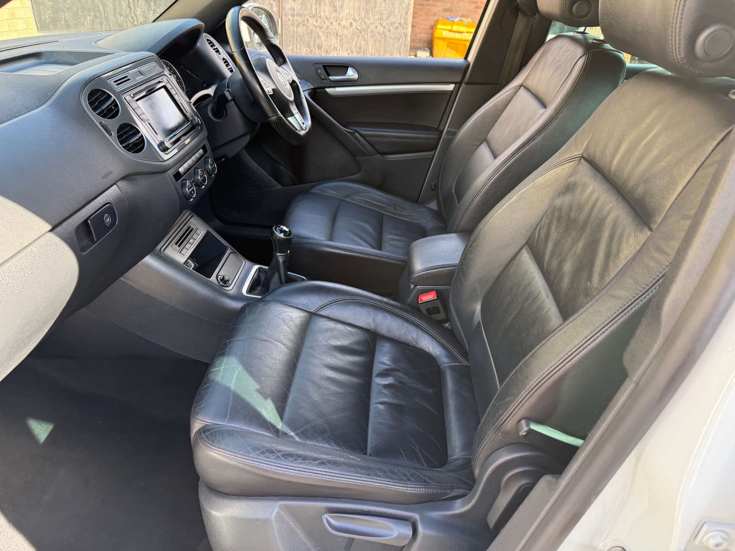 Used Volkswagen Tiguan 2015 for sale - 76118368: Photo 22