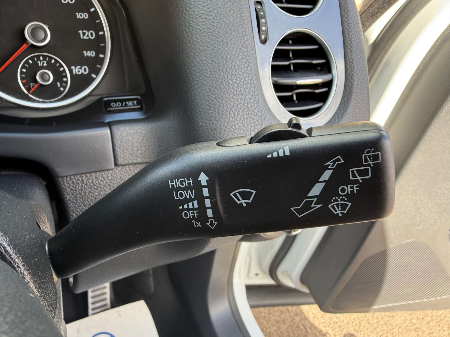 Used Volkswagen Tiguan 2015 for sale - 76118368: Photo 44