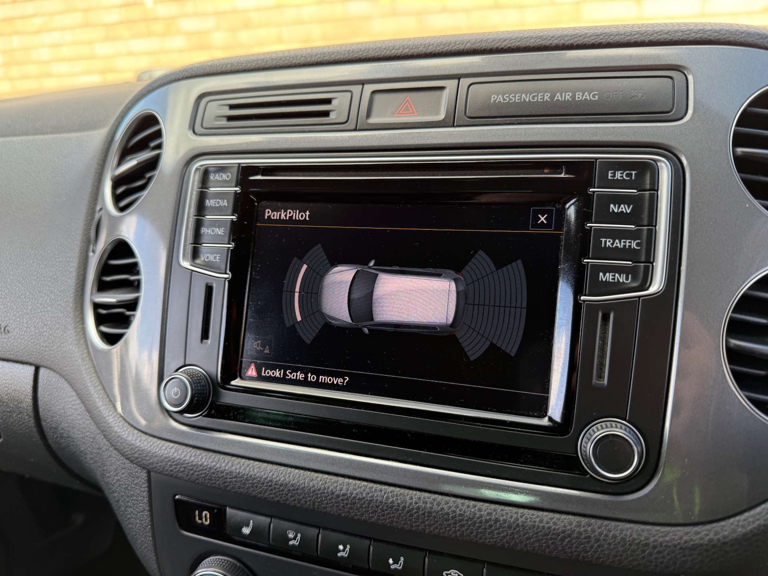 Used Volkswagen Tiguan 2015 for sale - 76118368: Photo 57