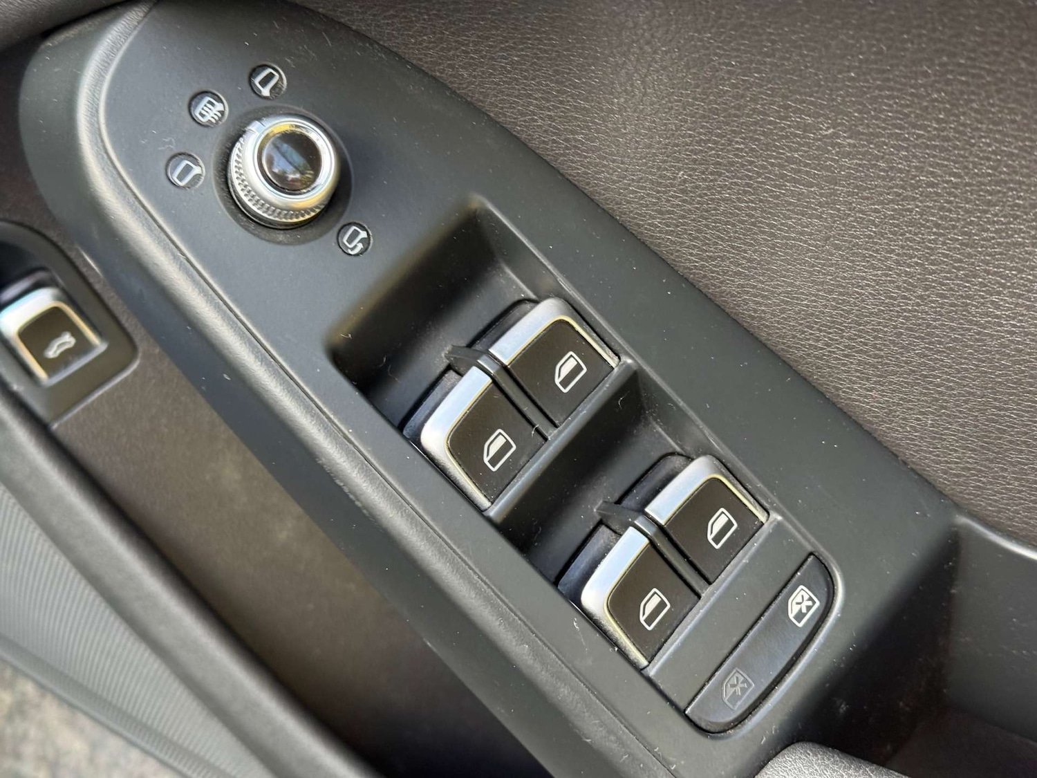 Used Audi A4 2014 for sale - 78068245: Photo 34