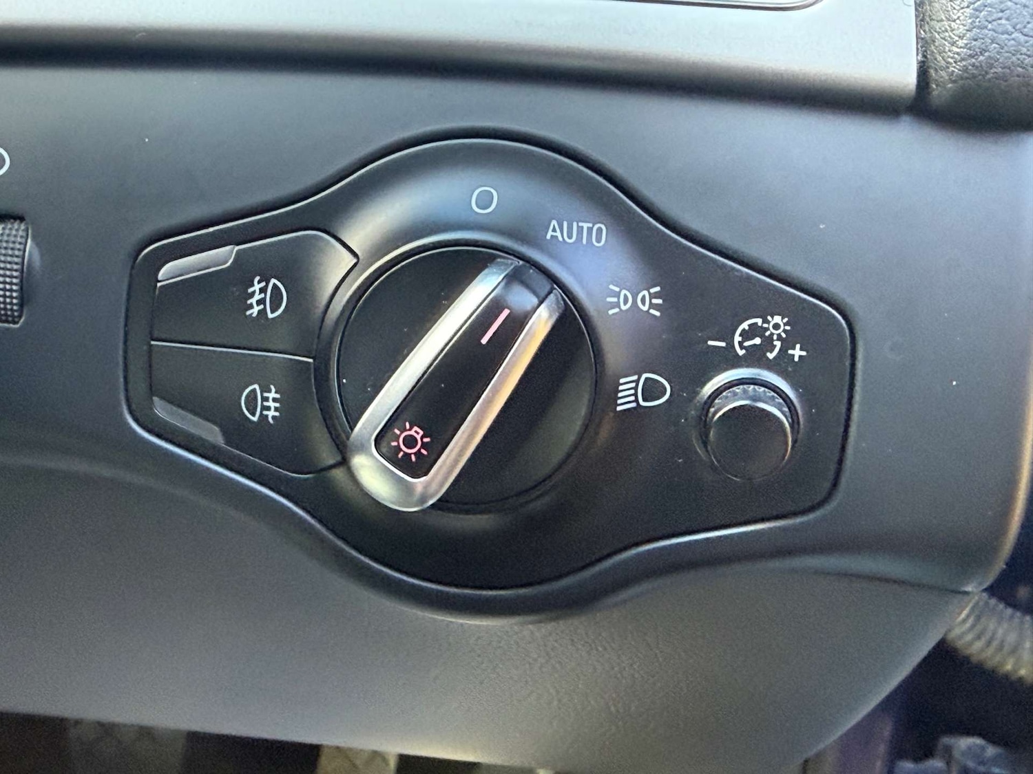 Used Audi A4 2014 for sale - 78068245: Photo 37