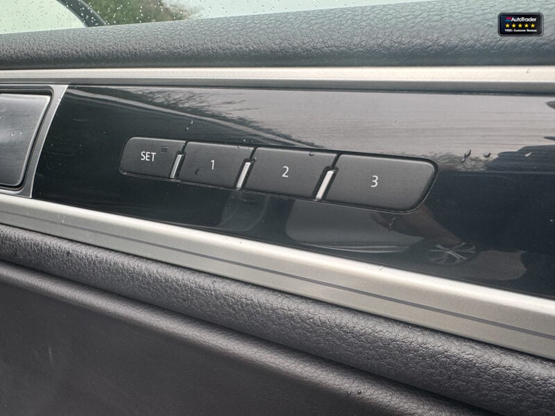 Used Volkswagen Touareg 2015 for sale - 77041792: Photo 26