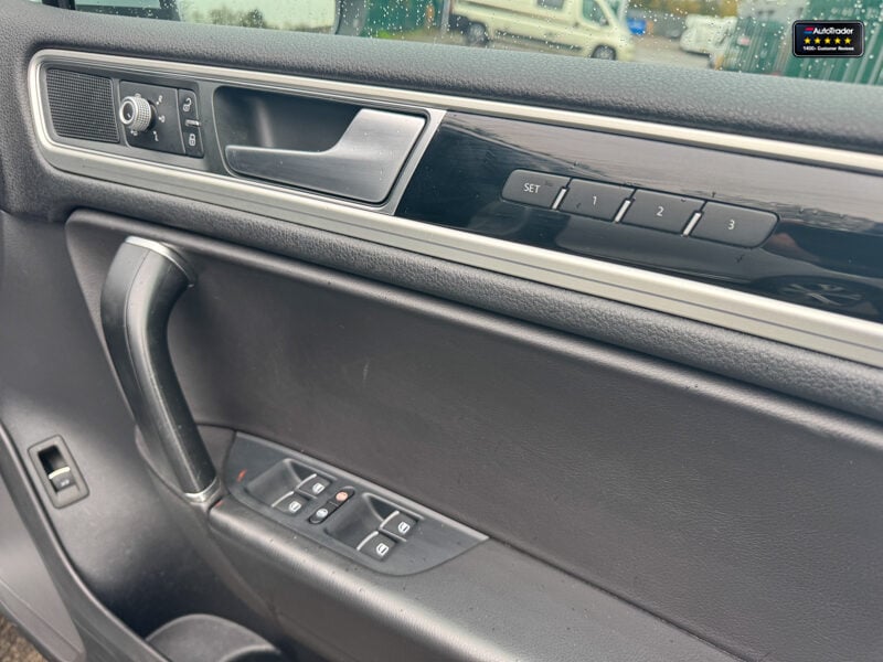 Used Volkswagen Touareg 2015 for sale - 77041792: Photo 27