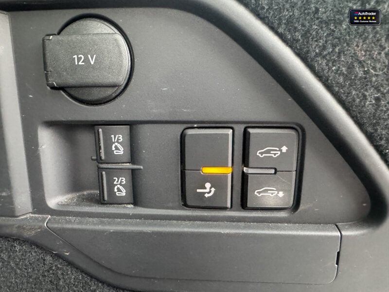 Used Volkswagen Touareg 2015 for sale - 77041792: Photo 9