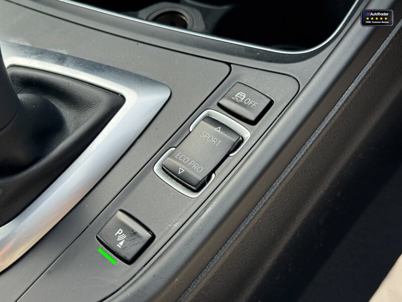 Used BMW 3 Series 2018 for sale - 77041629: Photo 28