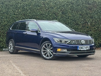 Used Volkswagen Passat 2017 for sale - 77917399: Photo