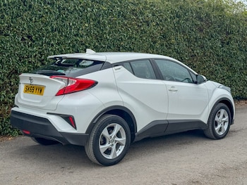 Used Toyota C-HR 2019 for sale - 78001633: Photo