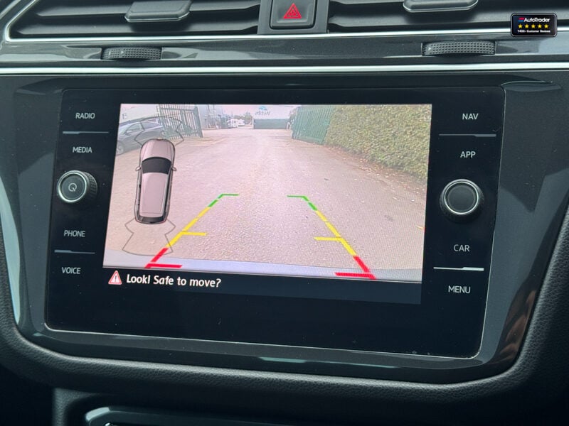 Used Volkswagen Tiguan 2018 for sale - 77042303: Photo 25