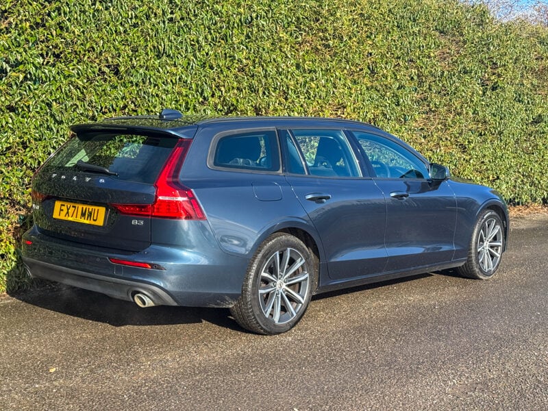Used Volvo V60 2021 for sale - 77530427: Photo 4