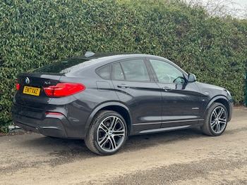 Used BMW X4 2017 for sale - 77450976: Photo