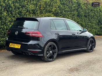 Used Volkswagen Golf 2016 for sale - 77042232: Photo