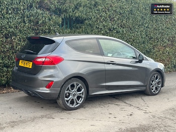 Used Ford Fiesta 2018 for sale - 77223190: Photo