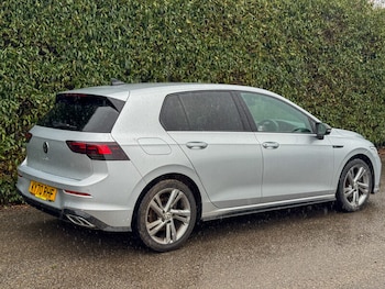 Used Volkswagen Golf 2020 for sale - 77041777: Photo